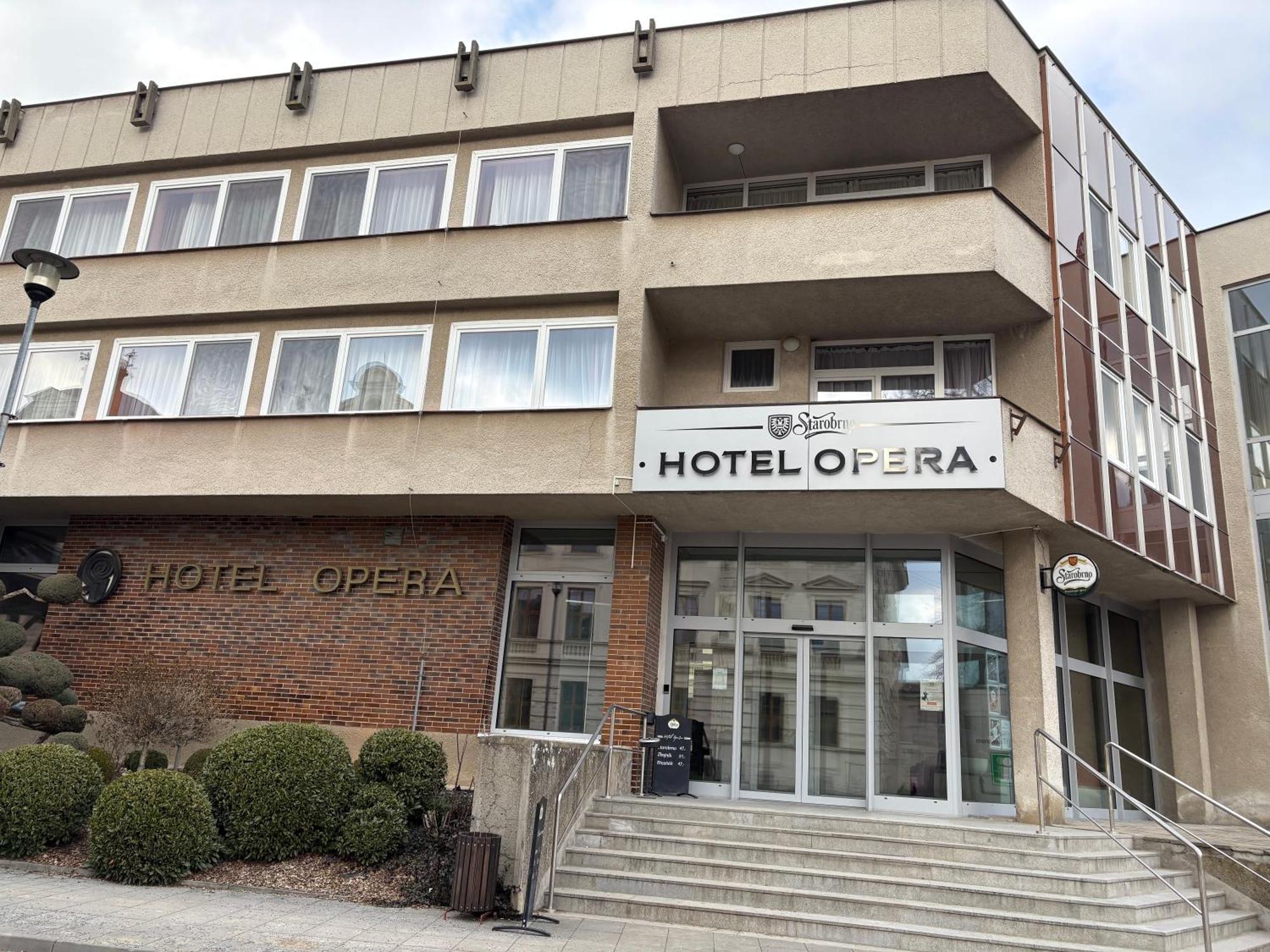 Hotel Opera Jaromerice nad Rokytnou Exterior photo